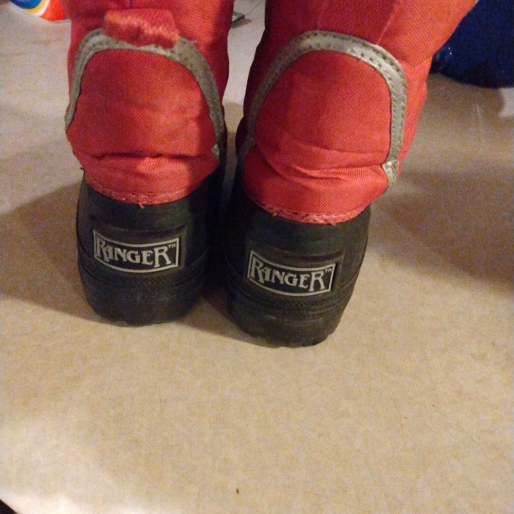 Toddler winter boos